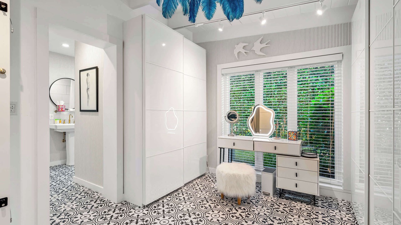 Photo of Bedroom in Lake Clarke Shores