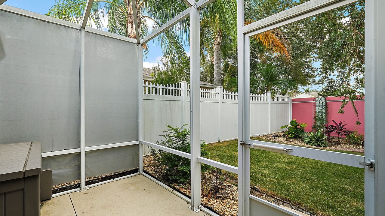 Photo of Patio Balcony in Duval