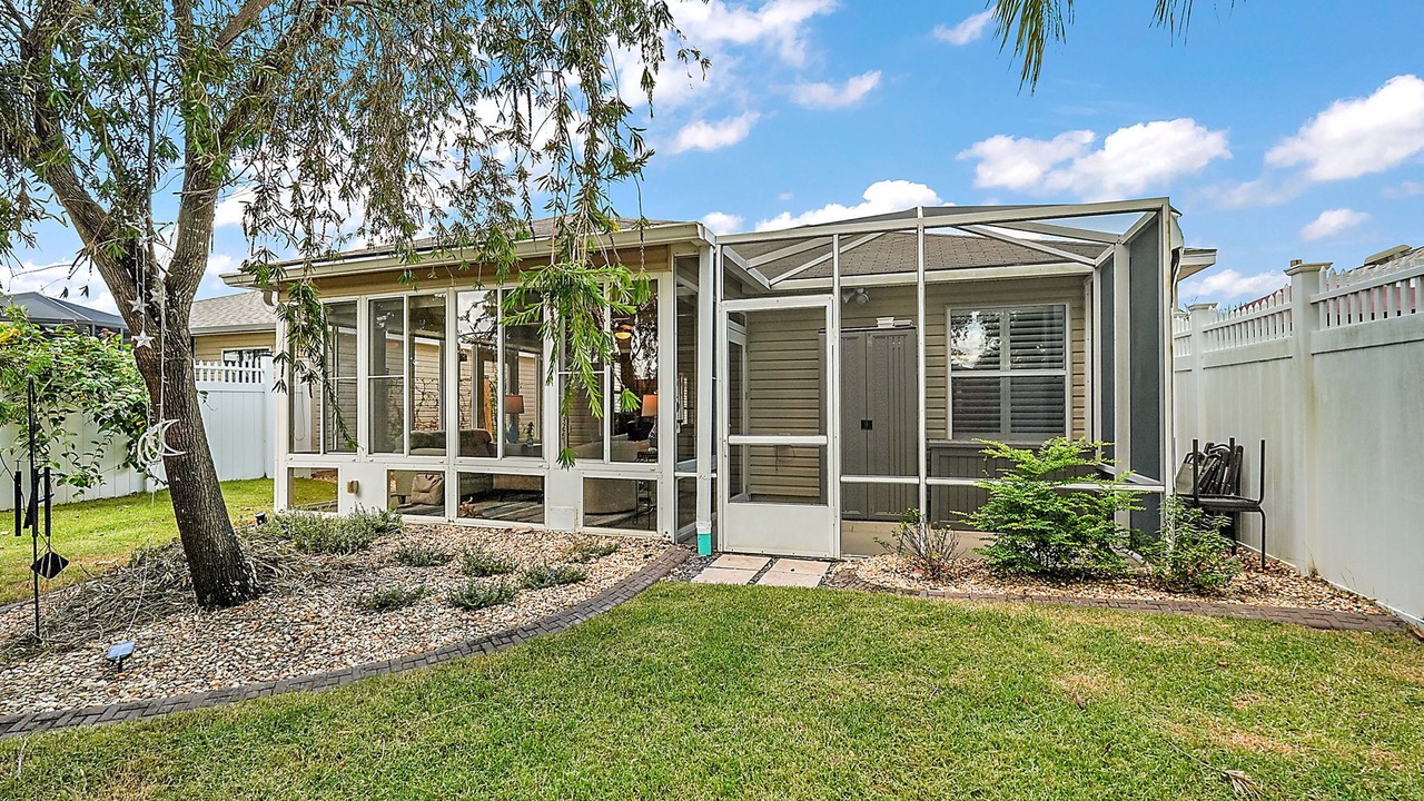 Photo of Outdoor in Duval