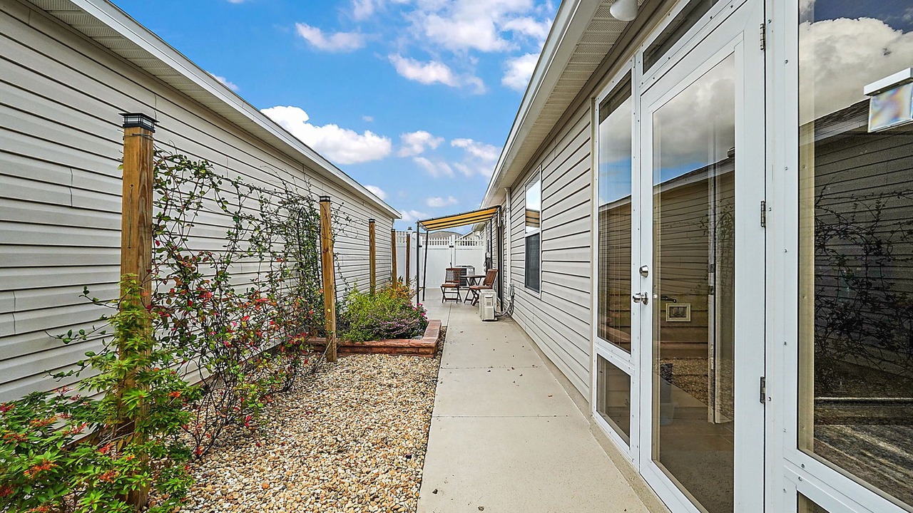 Photo of Outdoor in Duval