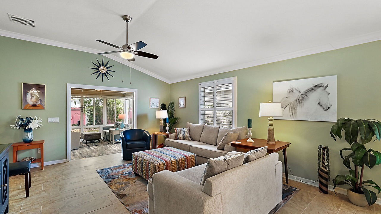 Photo of Livingroom in Duval