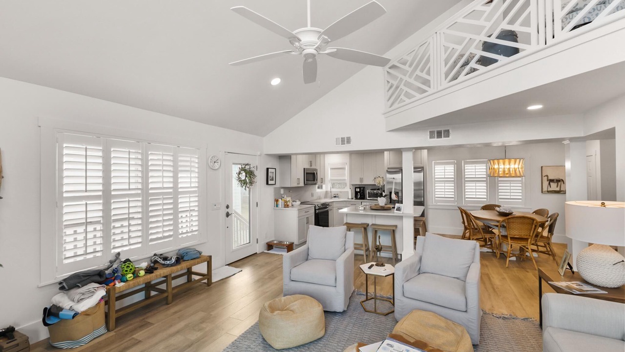 Photo of Livingroom in Bethune Beach