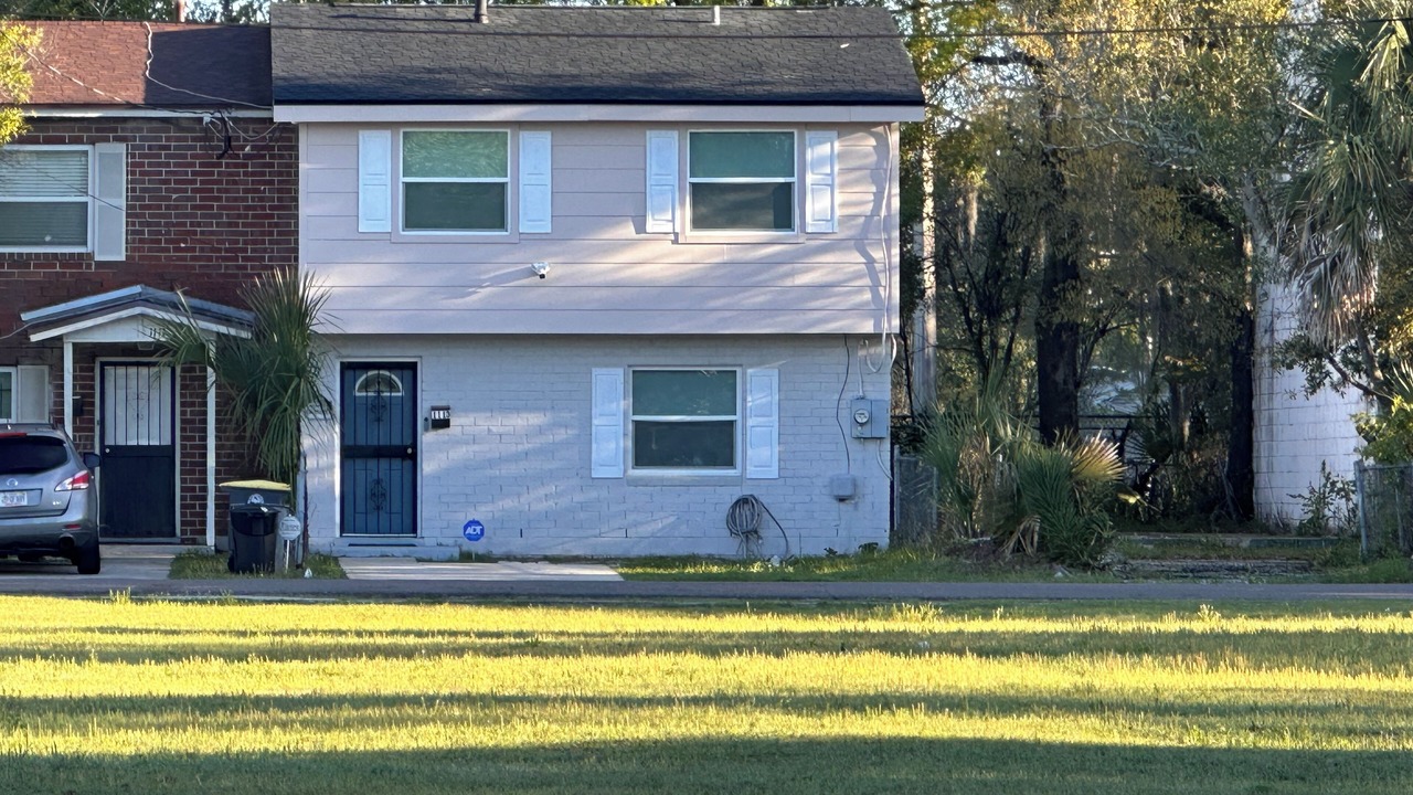 Photo of Outdoor in Urban Core