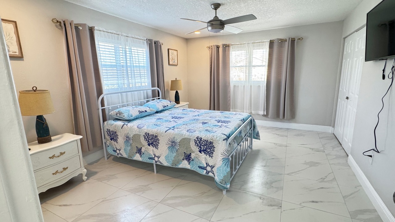 Photo of Bedroom in Oldsmar