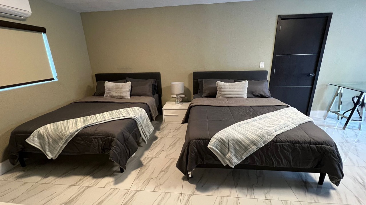 Photo of Bedroom in Ludlam