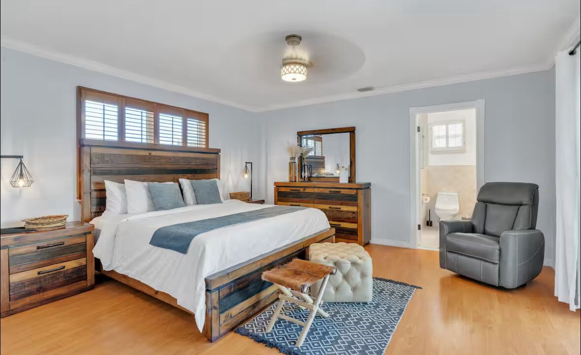 Photo of Bedroom in Cutler Bay