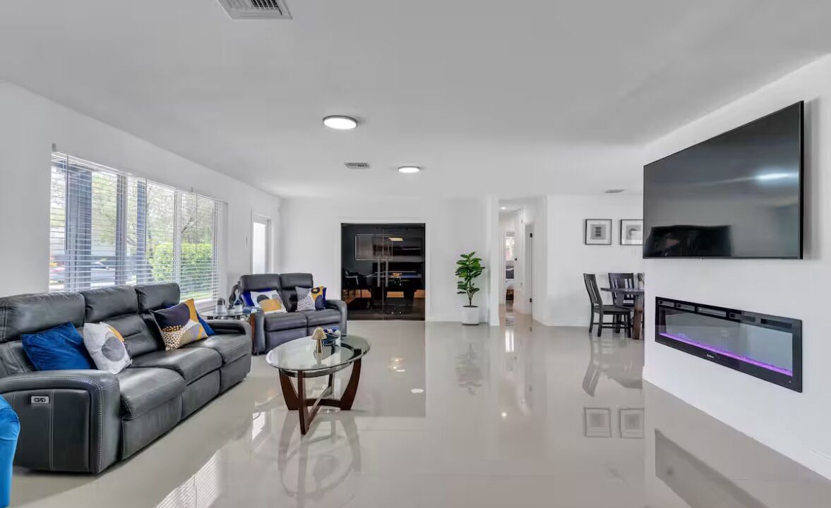 Photo of Livingroom in Cutler Bay