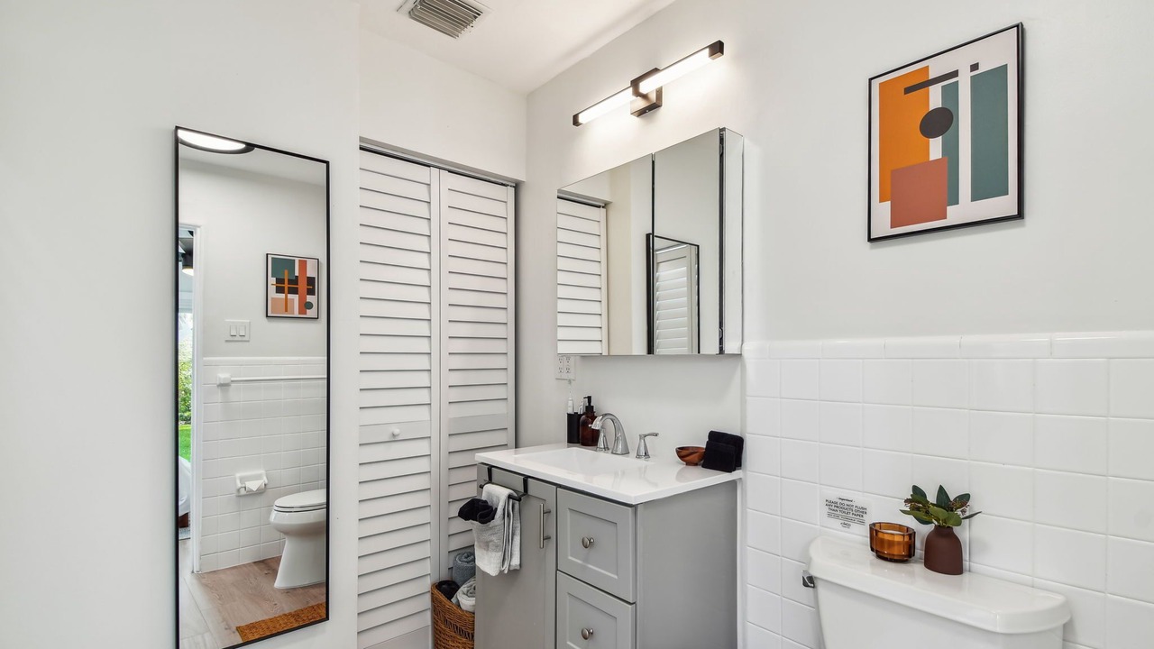 Photo of Bathroom in Ocean Ridge