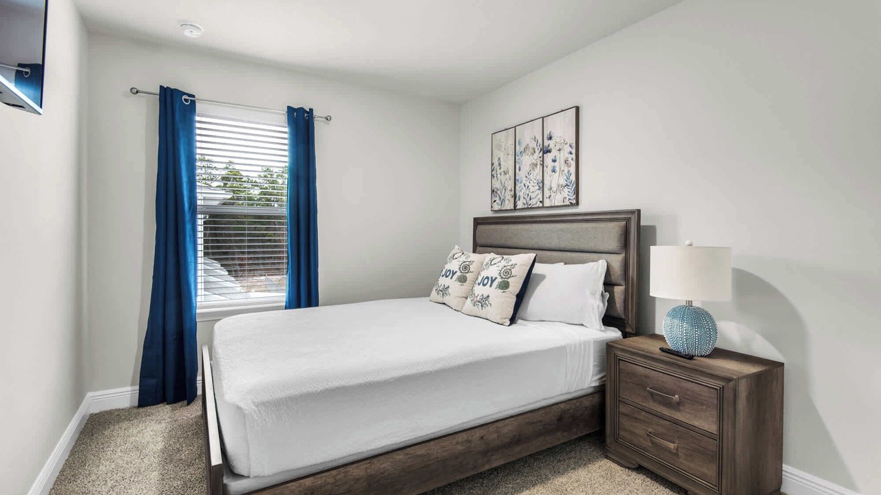 Photo of Bedroom in Gulf Breeze