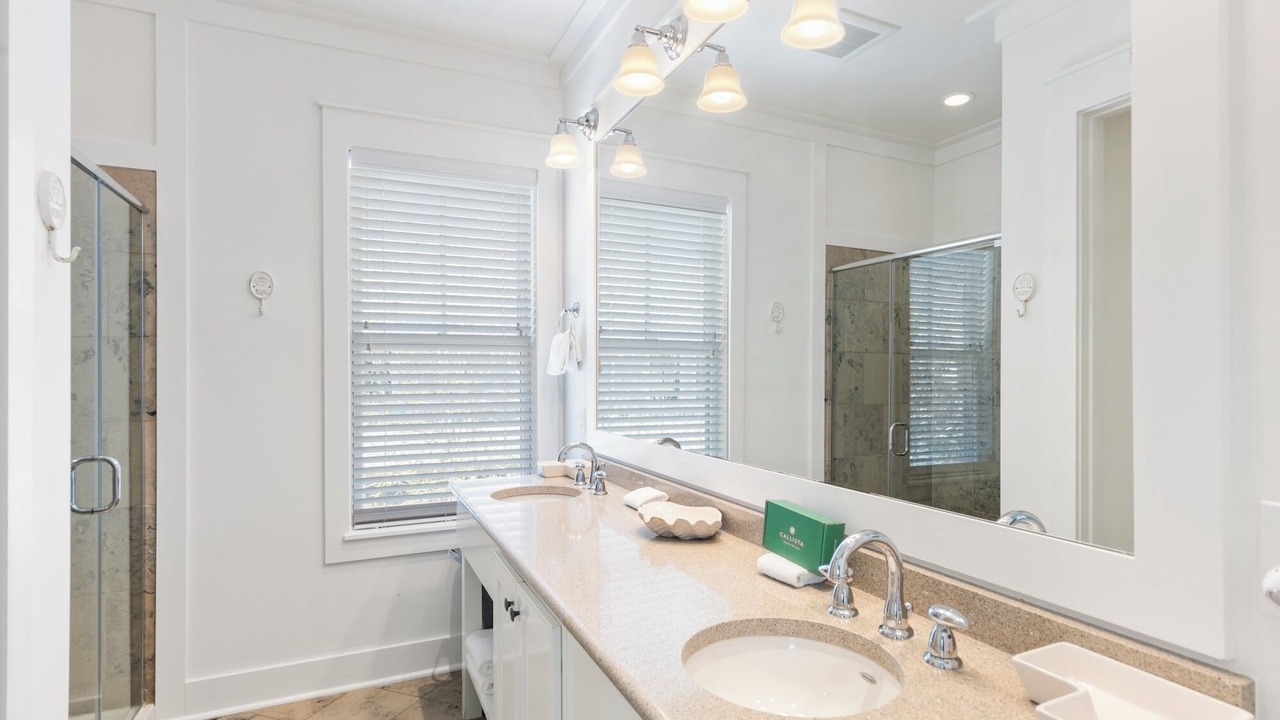 Photo of Bathroom in Forest District