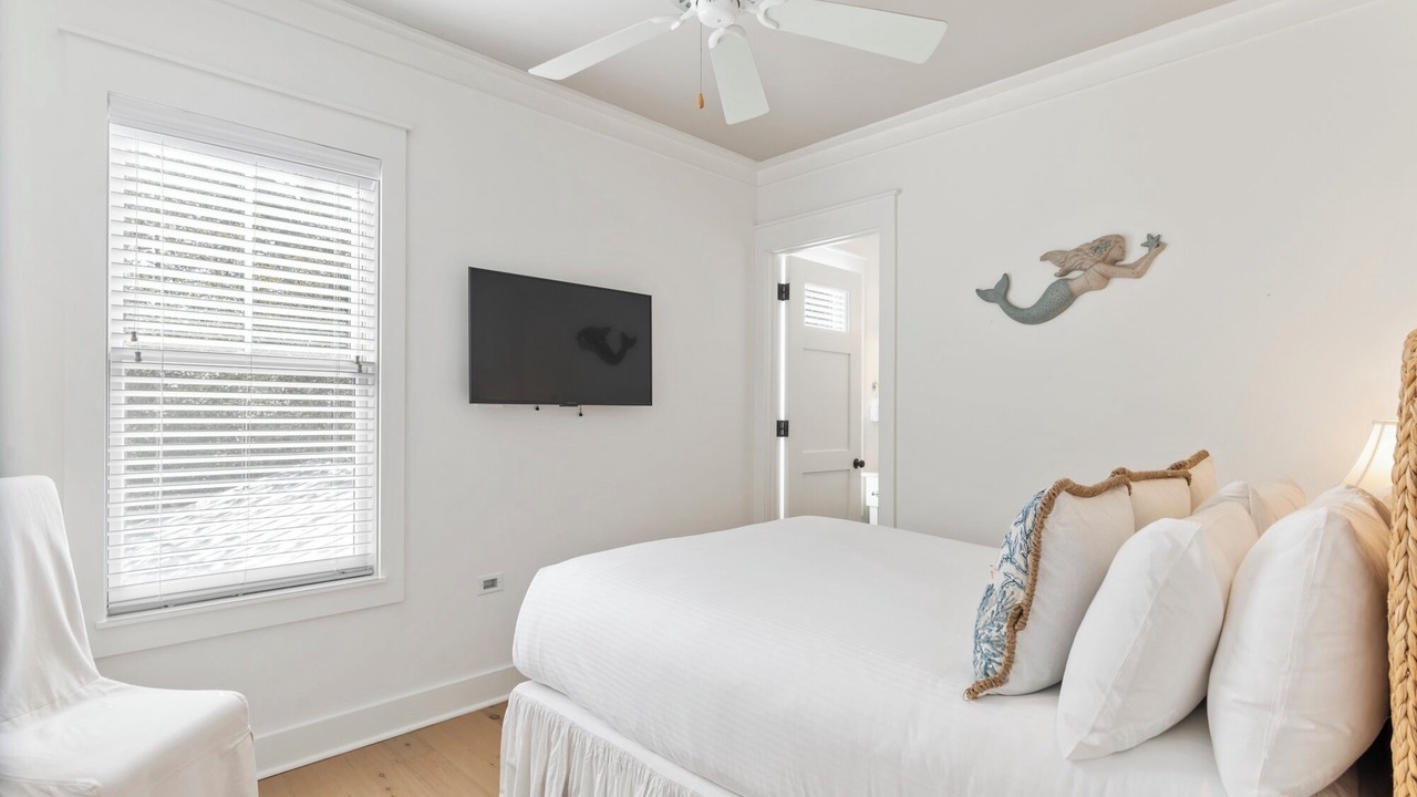 Photo of Bedroom in Forest District