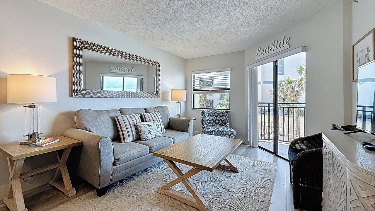 Photo of Livingroom in Belle Vista