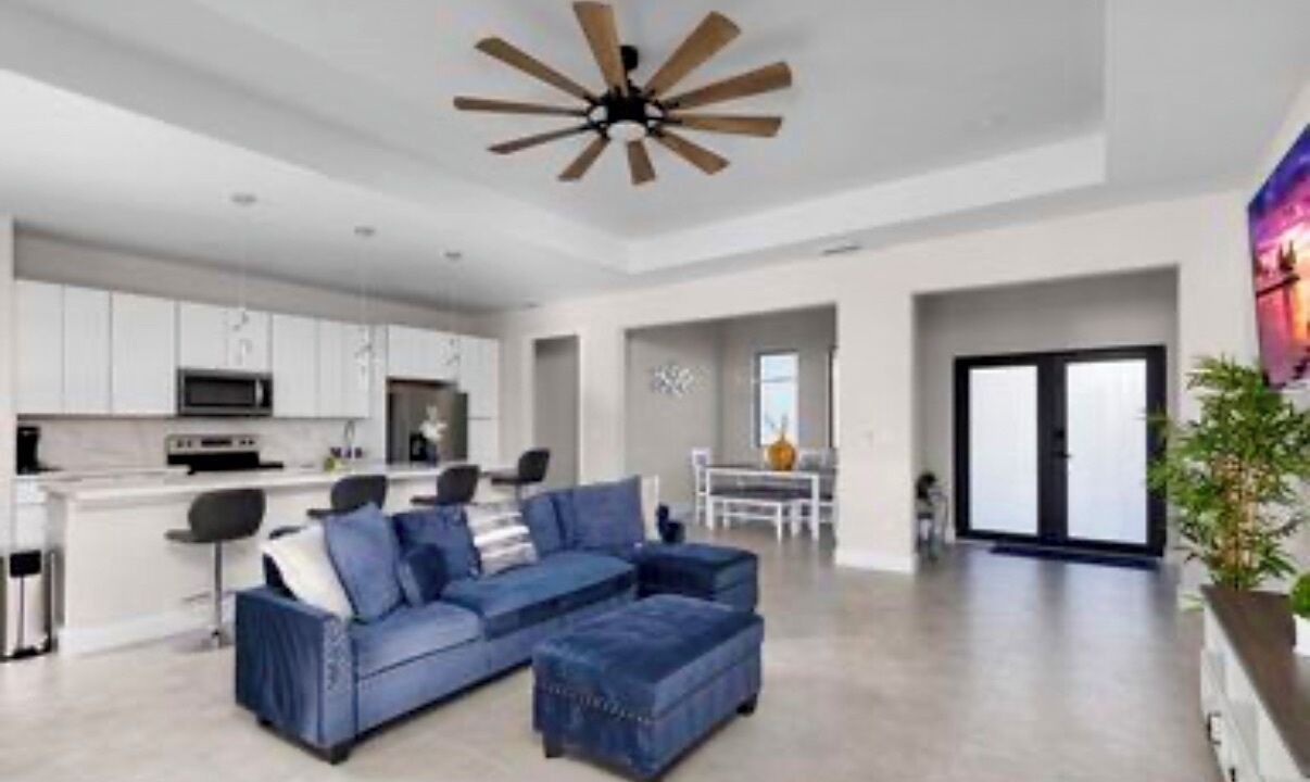 Photo of Livingroom in Burnt Store
