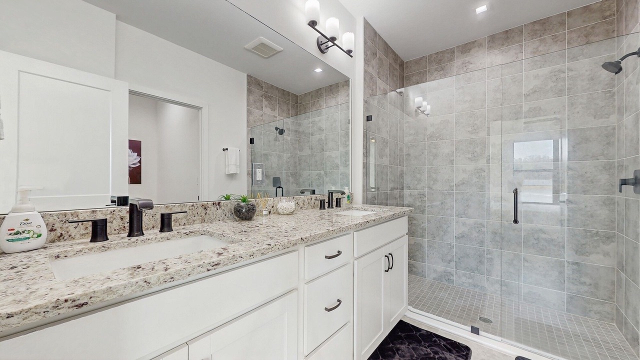 Photo of Bathroom in The Plantation Somerset