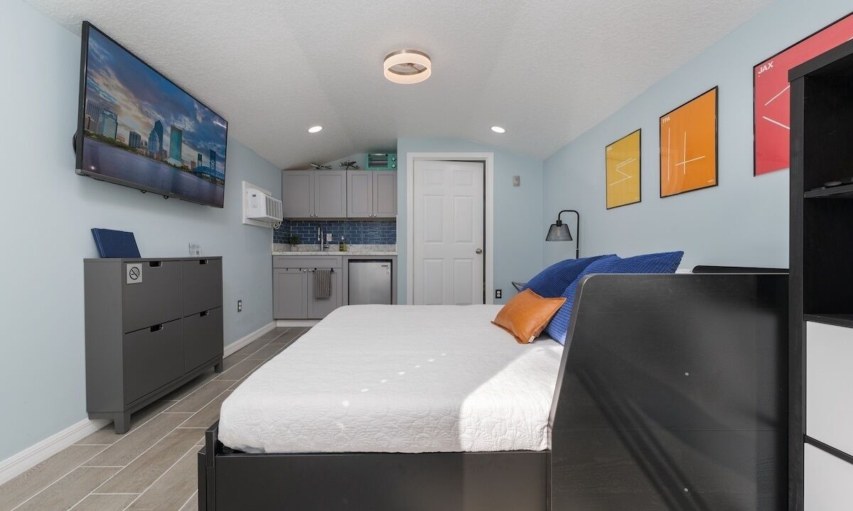 Photo of Bedroom in Avondale