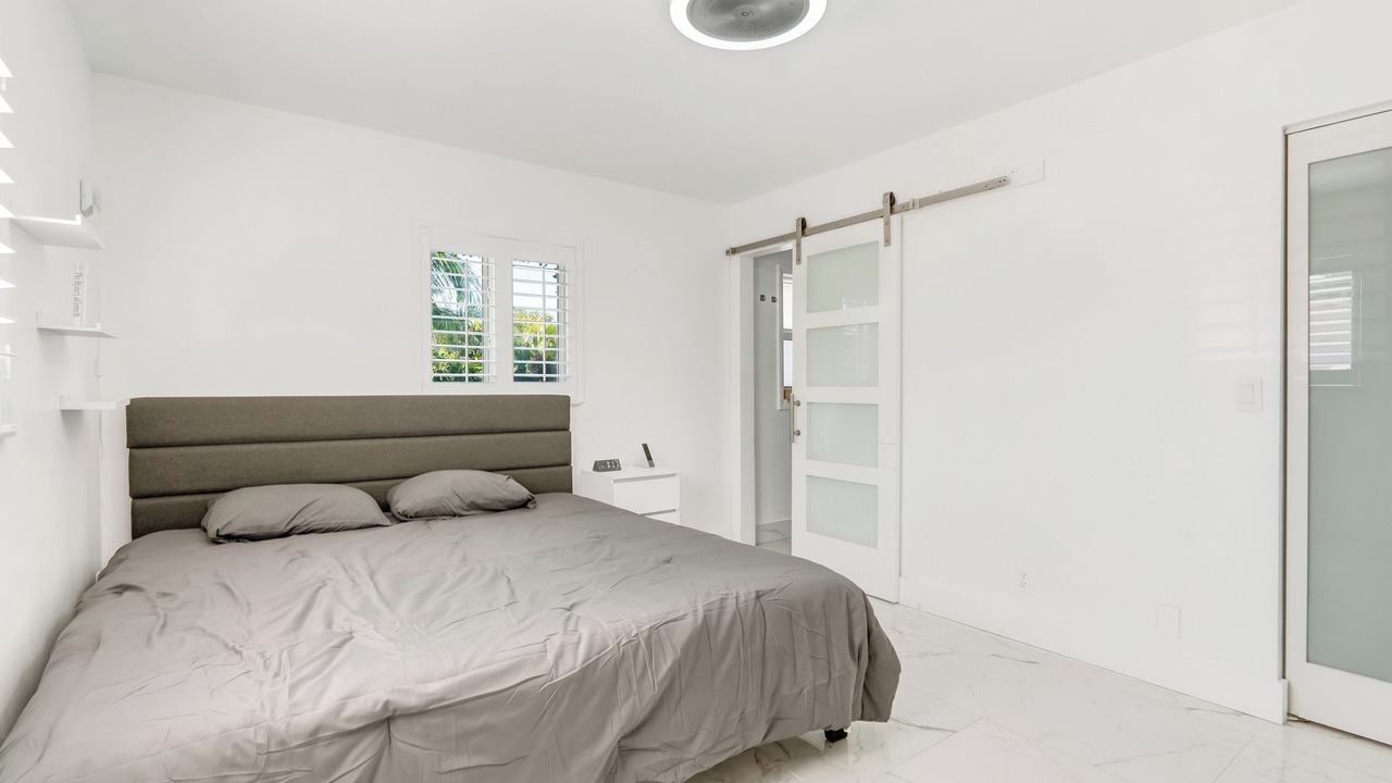 Photo of Bedroom in Survey Creek