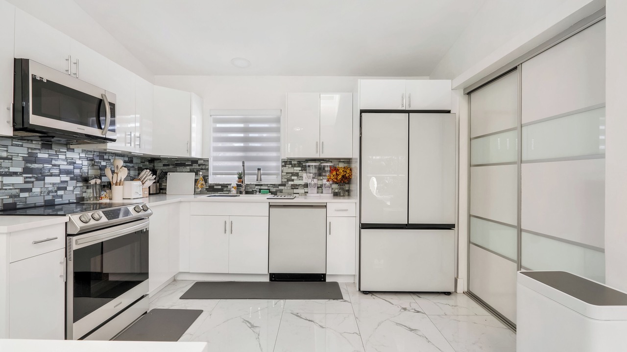 Photo of Kitchen in Survey Creek