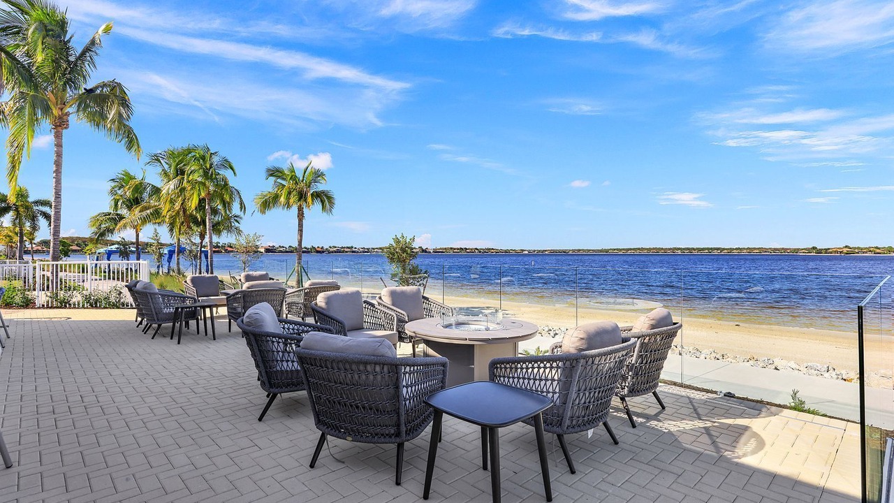 Photo of Outdoor in Naples