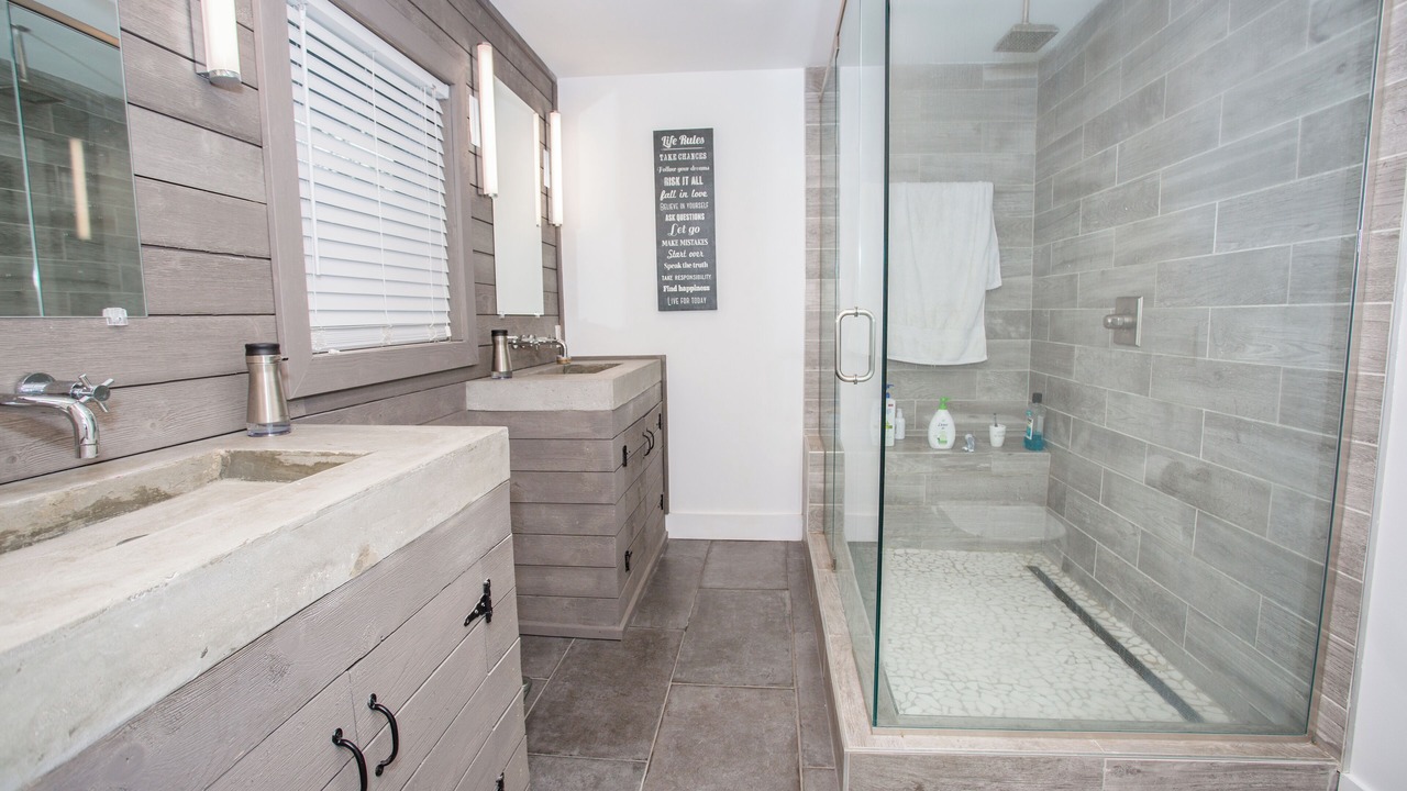 Photo of Bathroom in Sun Bay South