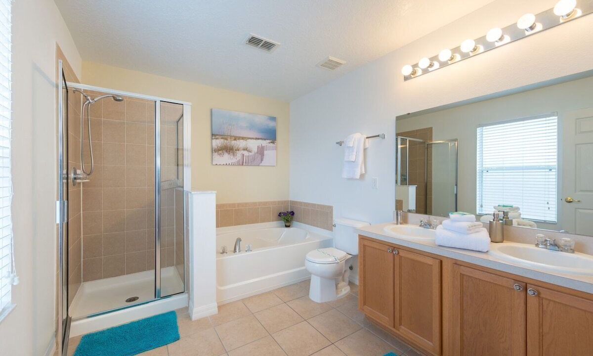 Photo of Bathroom in Highgate Park