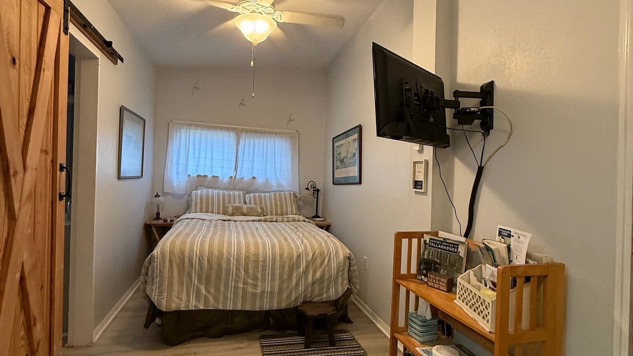 Photo of Bedroom in Crawfordville