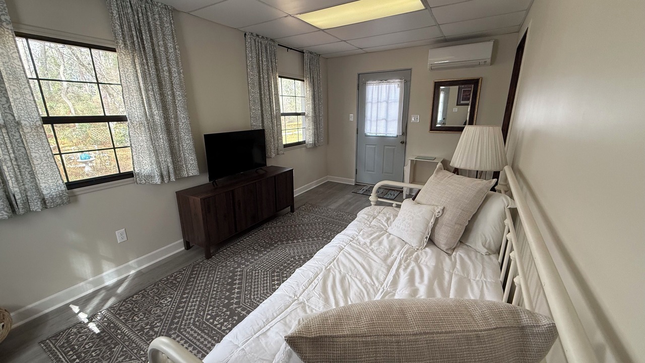 Photo of Bedroom in Crawfordville