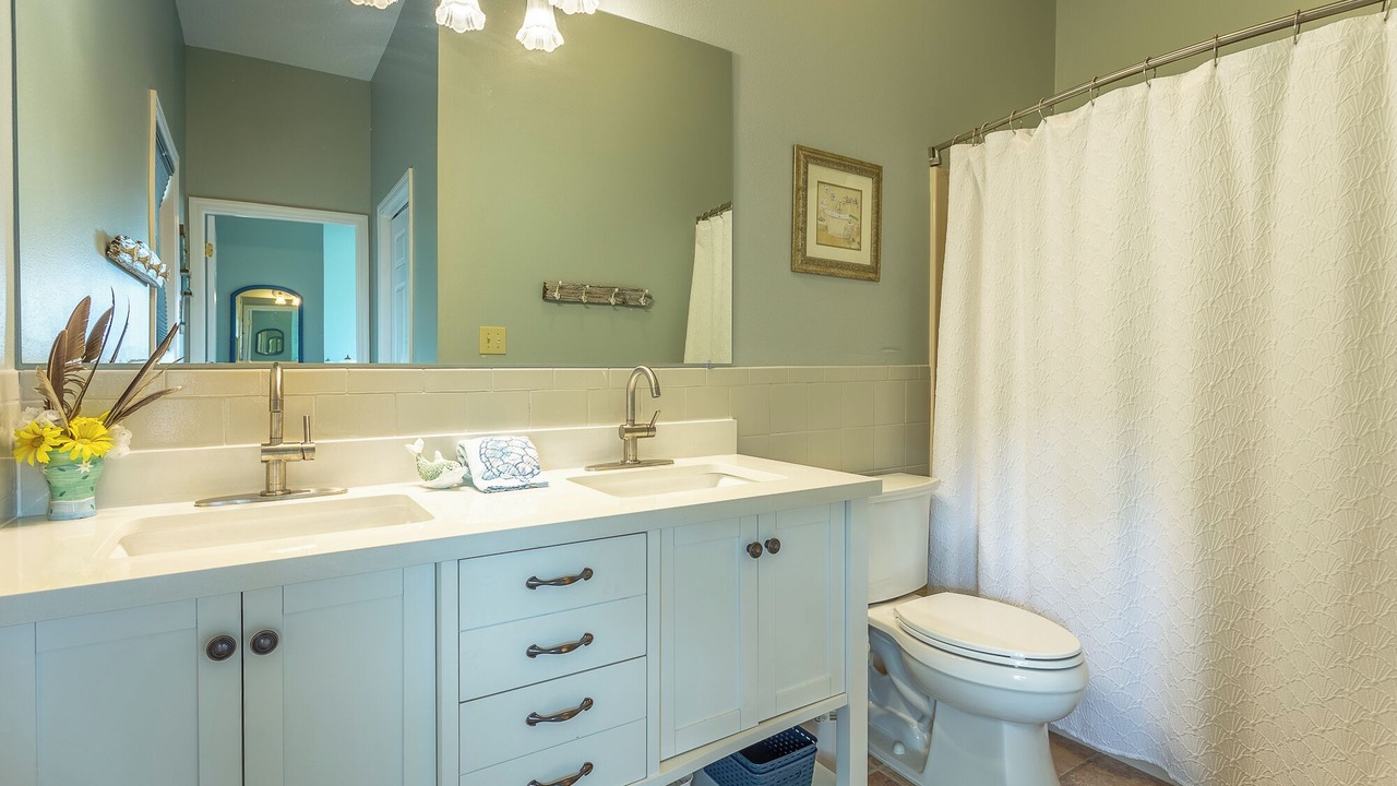 Photo of Bathroom in Alligator Point