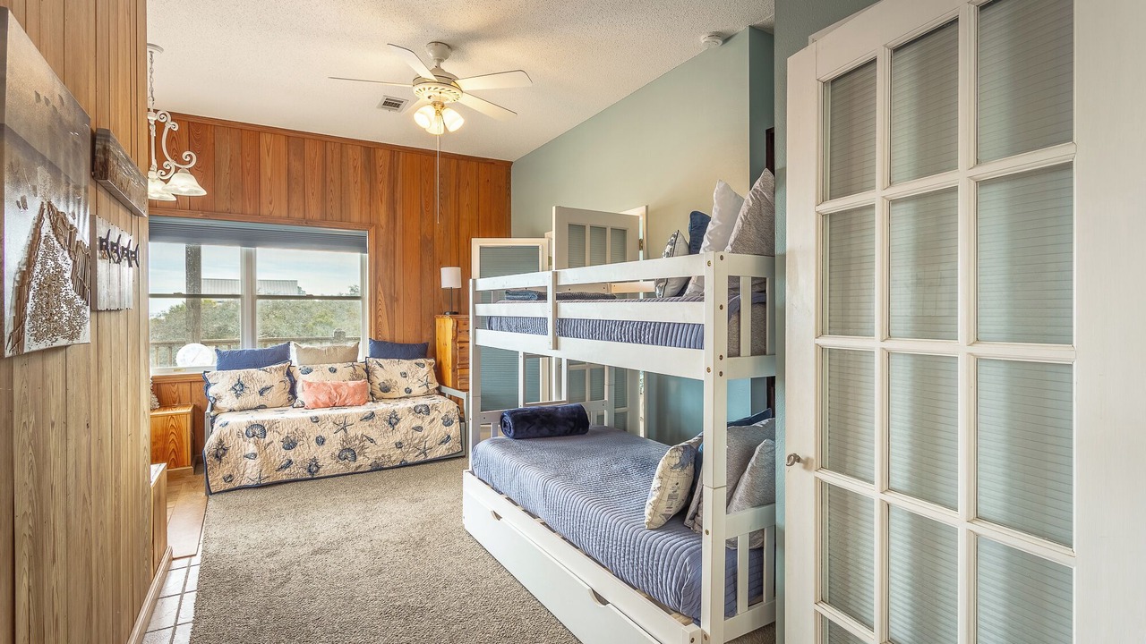 Photo of Bedroom in Alligator Point