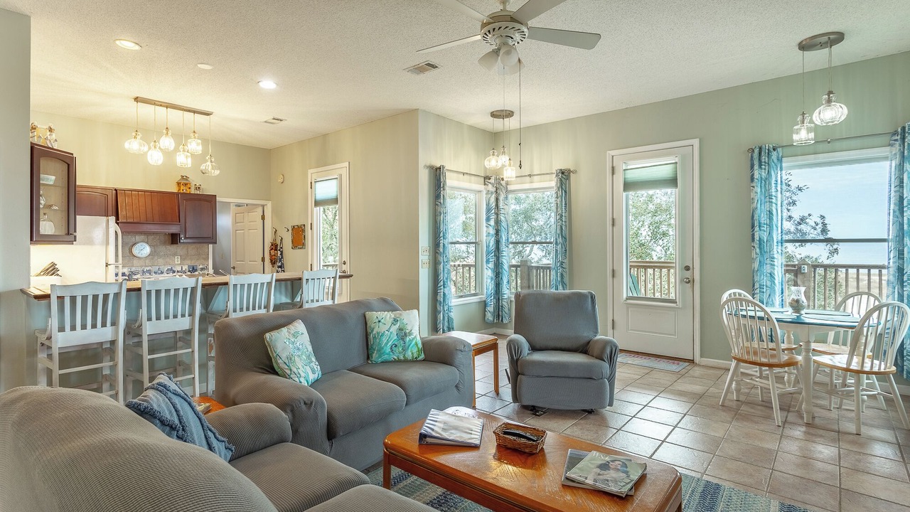 Photo of Livingroom in Alligator Point