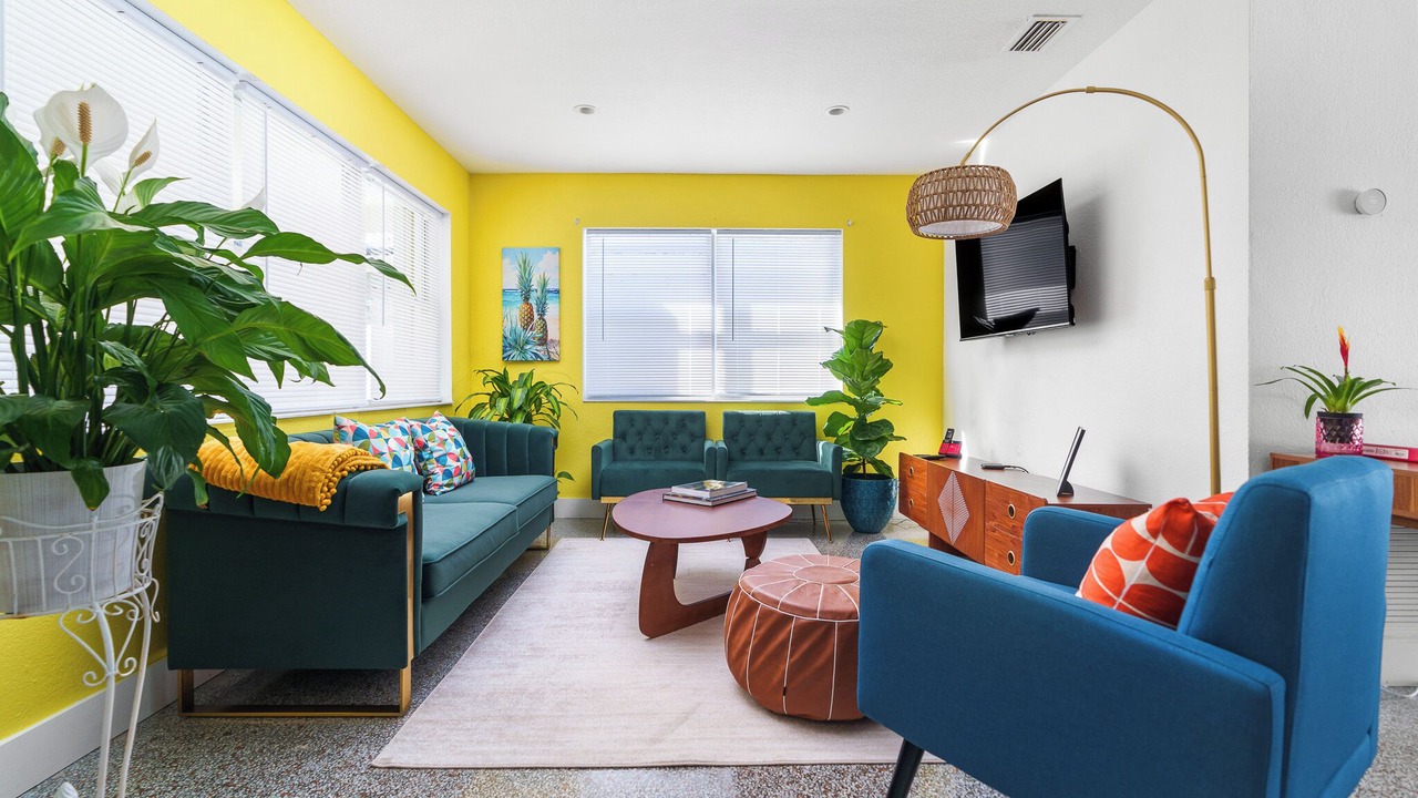 Photo of Livingroom in Middle River Terrace