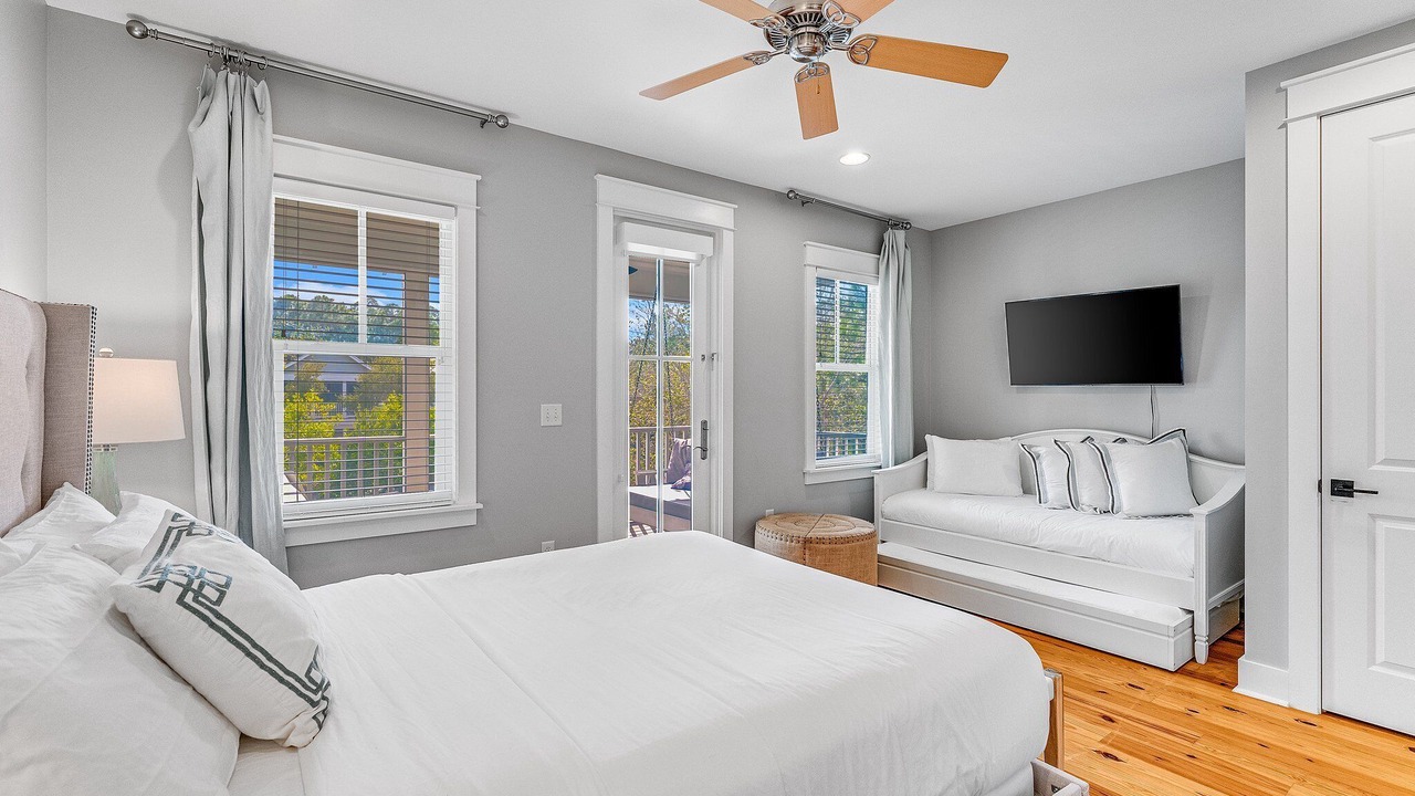 Photo of Bedroom in Forest District