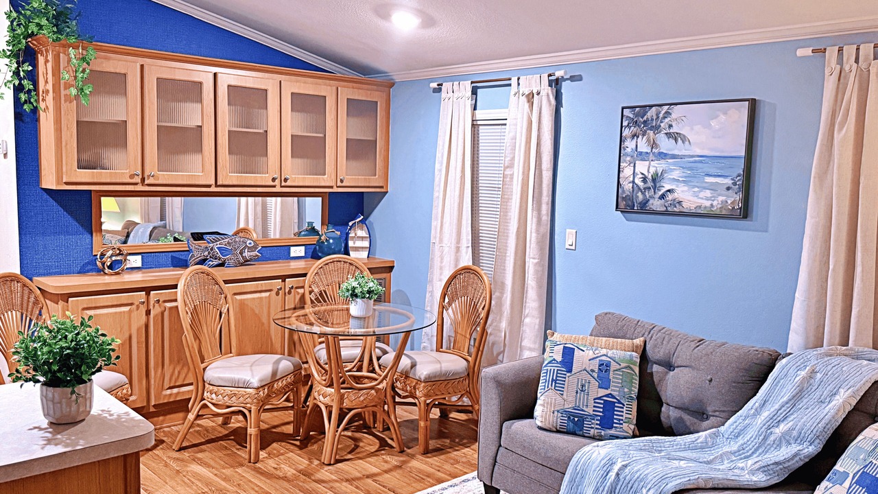 Photo of Livingroom in Seffner Community Alliance