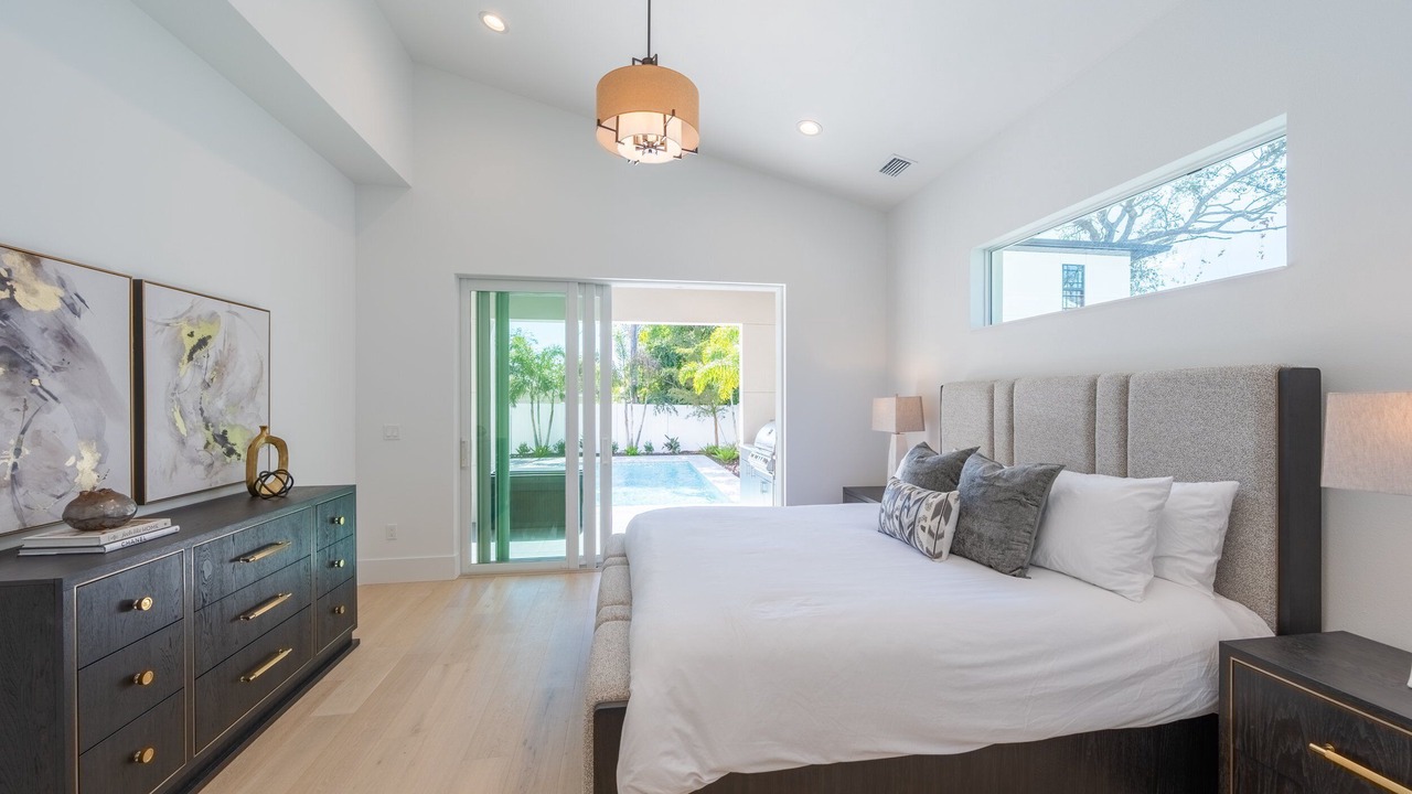Photo of Bedroom in Arlington Park