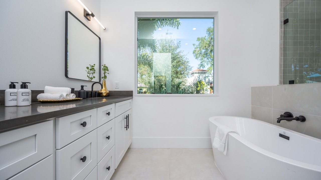 Photo of Bathroom in Arlington Park