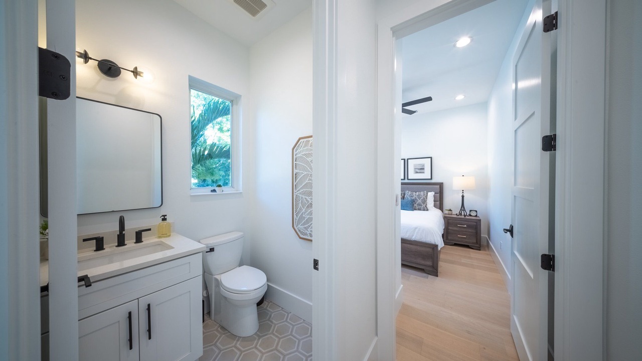 Photo of Bathroom in Arlington Park