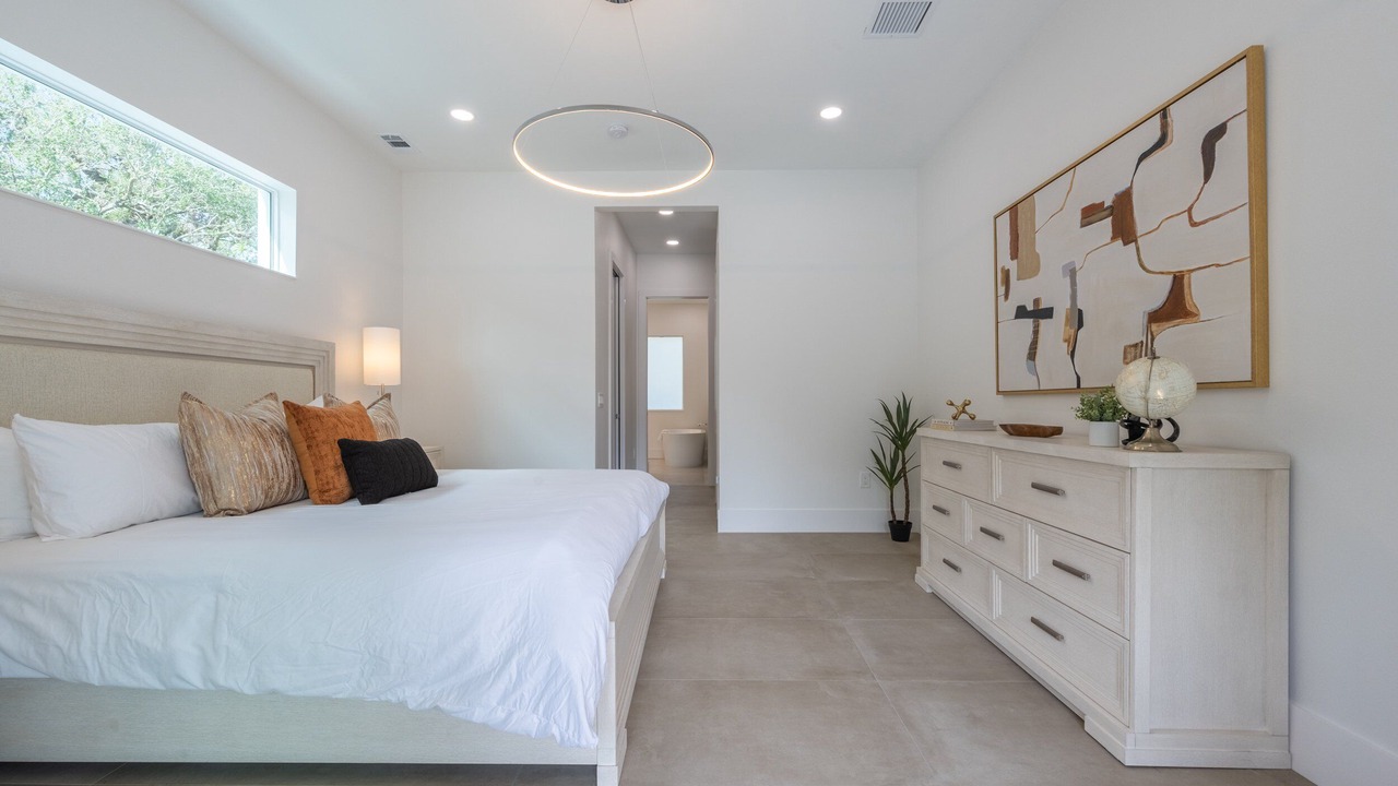 Photo of Bedroom in Arlington Park