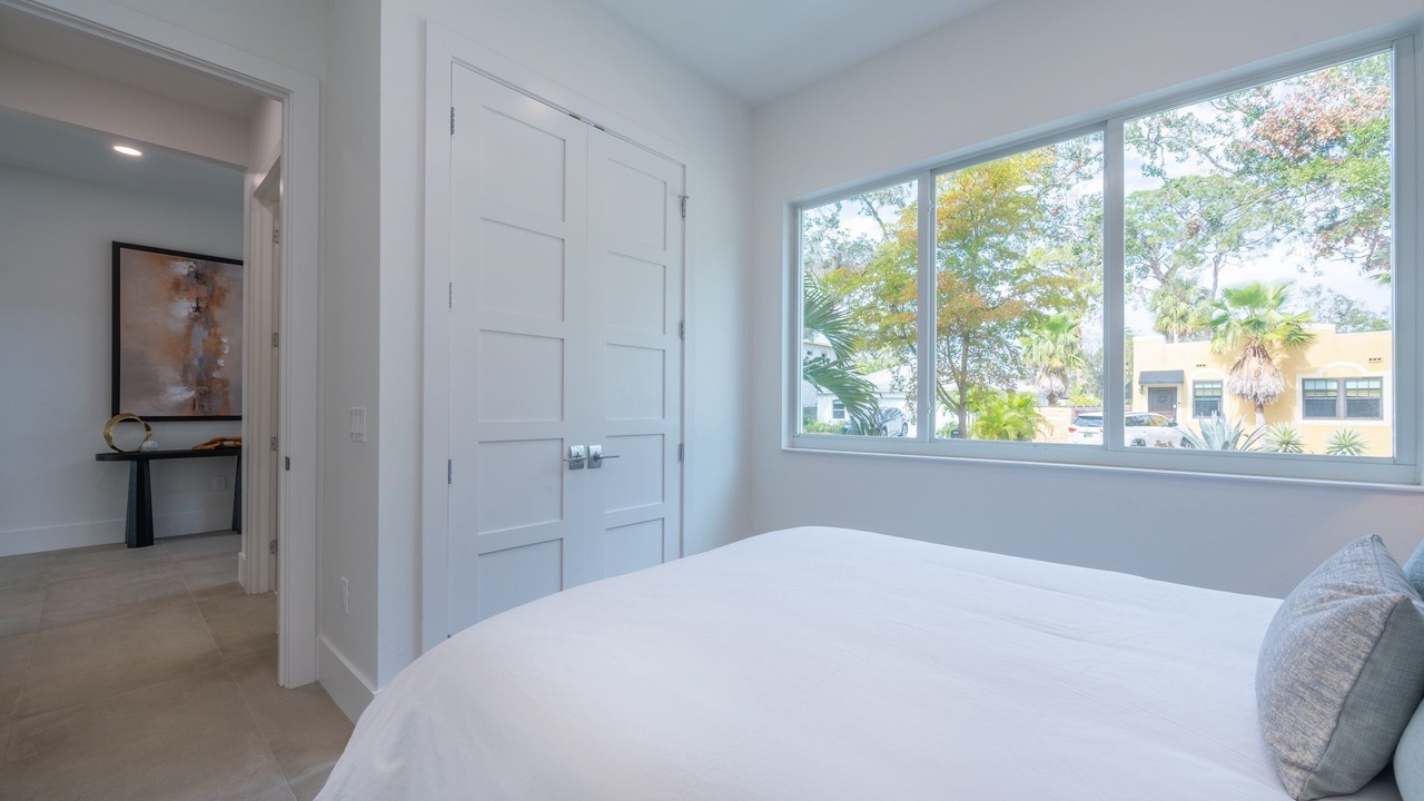 Photo of Bedroom in Arlington Park