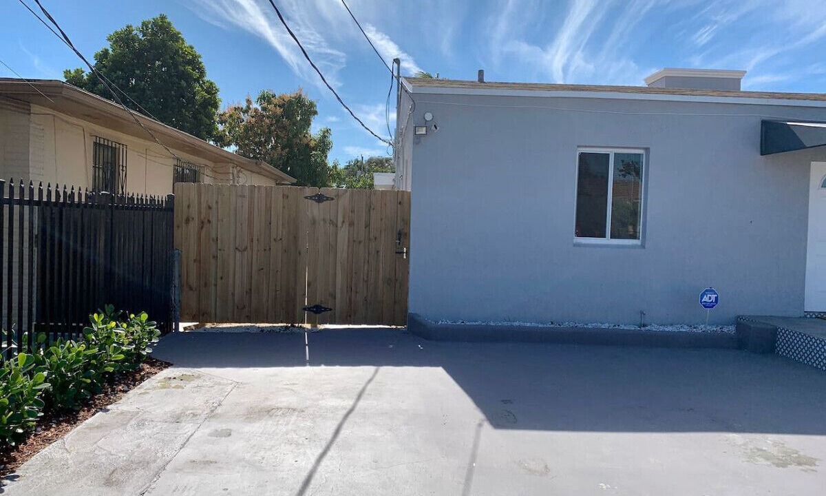 Photo of Outdoor in Allapattah