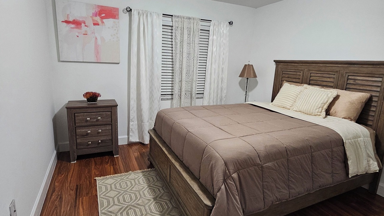 Photo of Bedroom in Pembroke Pines