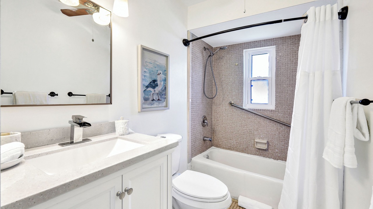 Photo of Bathroom in Connors