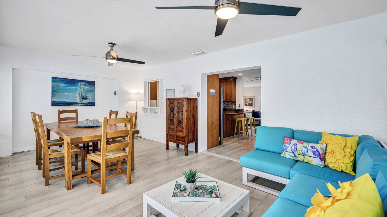 Photo of Livingroom in Connors