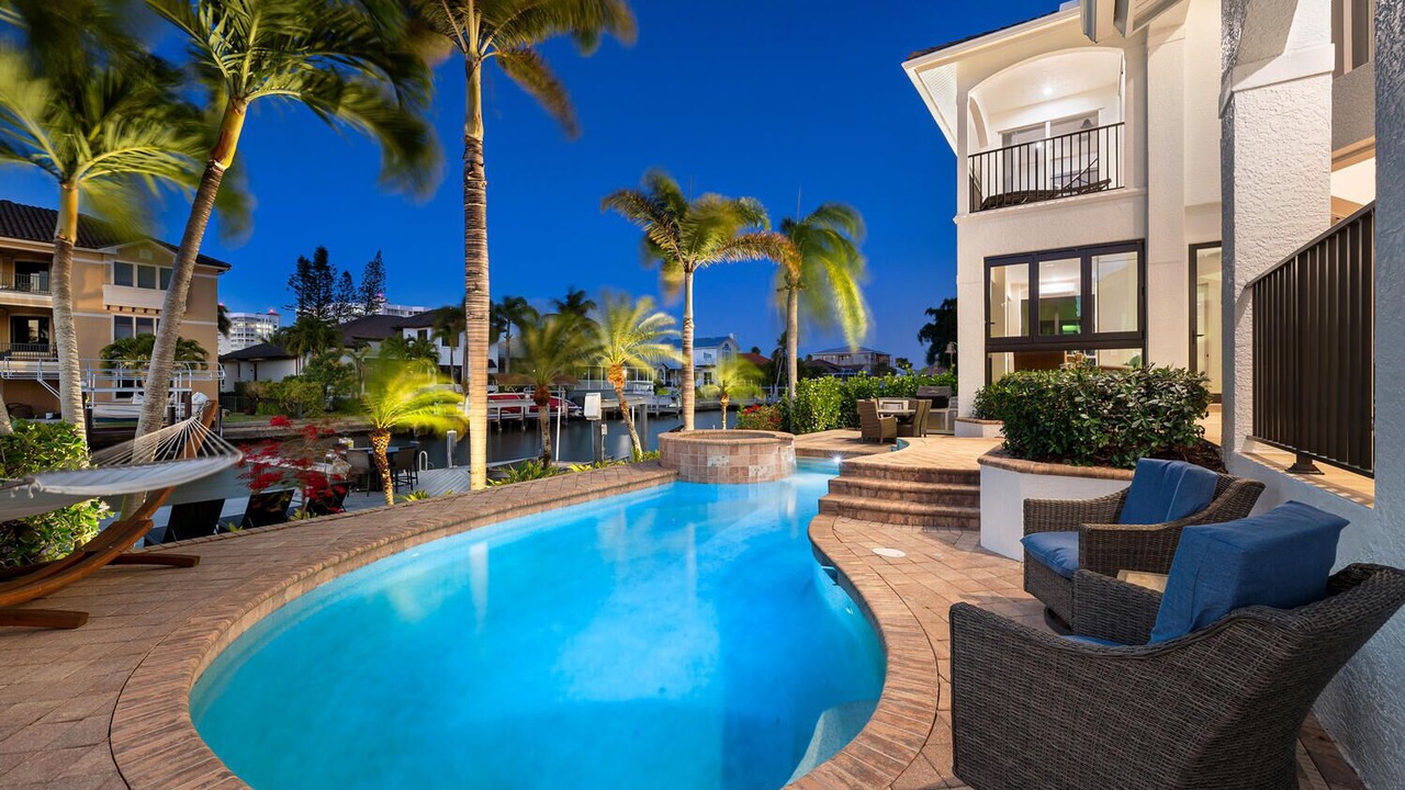 Photo of Outdoor in Vanderbilt Beach