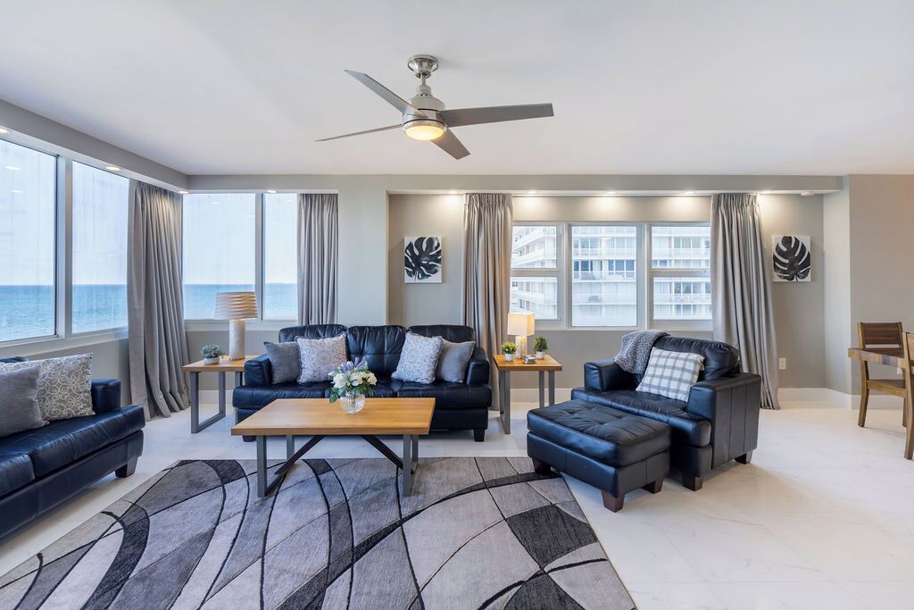 Photo of Livingroom in Galt Mile