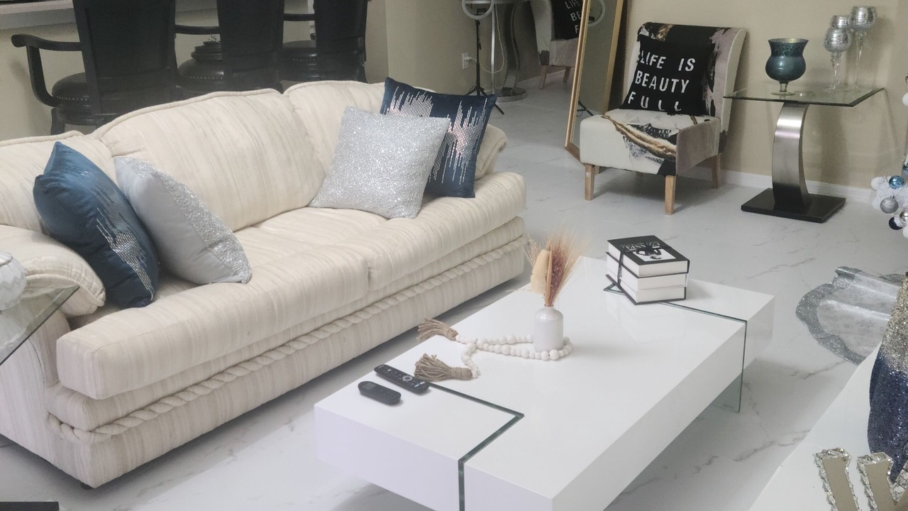Photo of Livingroom in Eisenhower