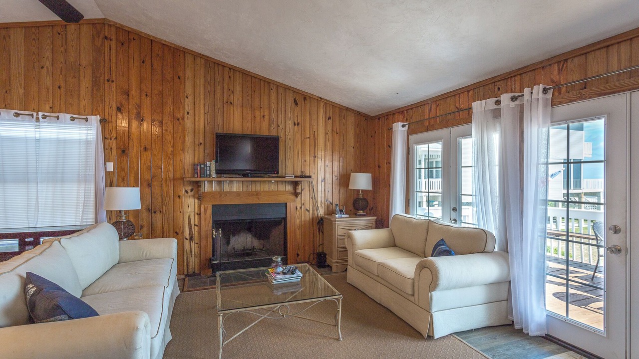 Photo of Livingroom in Alligator Point