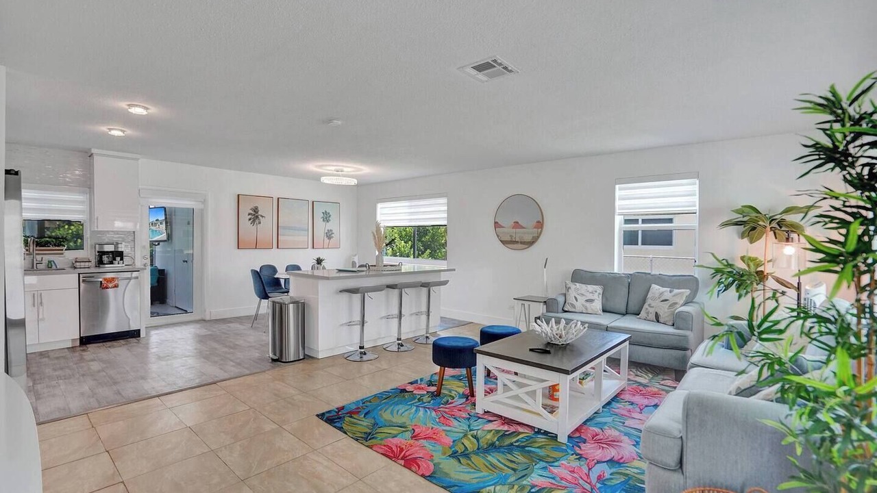 Photo of Livingroom in Pembroke Pines
