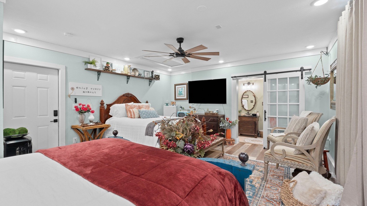 Photo of Bedroom in Chipley