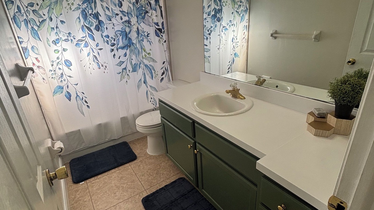 Photo of Bathroom in Largo