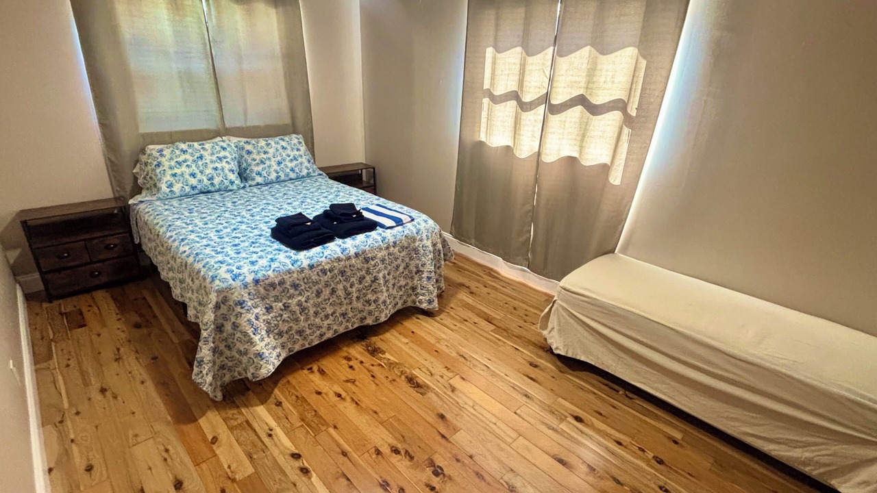 Photo of Bedroom in Largo