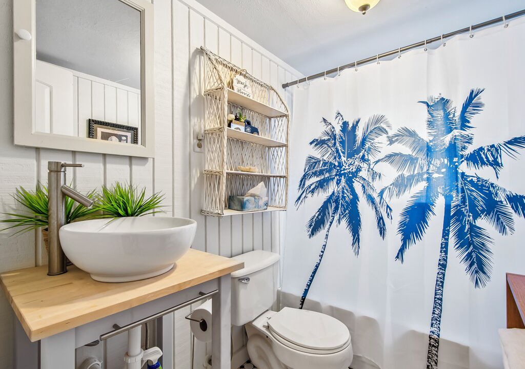 Photo of Bathroom in Crawfordville